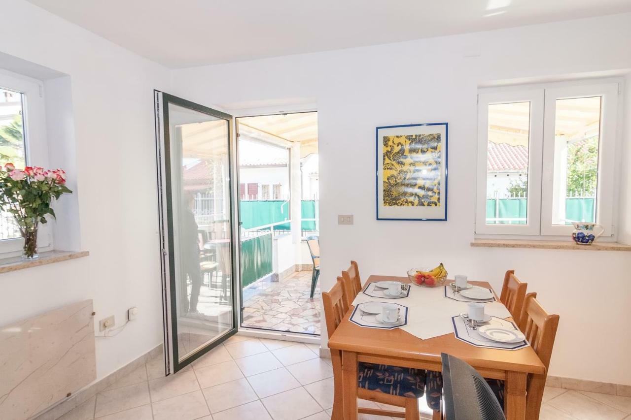 Villa California Porec Exterior photo
