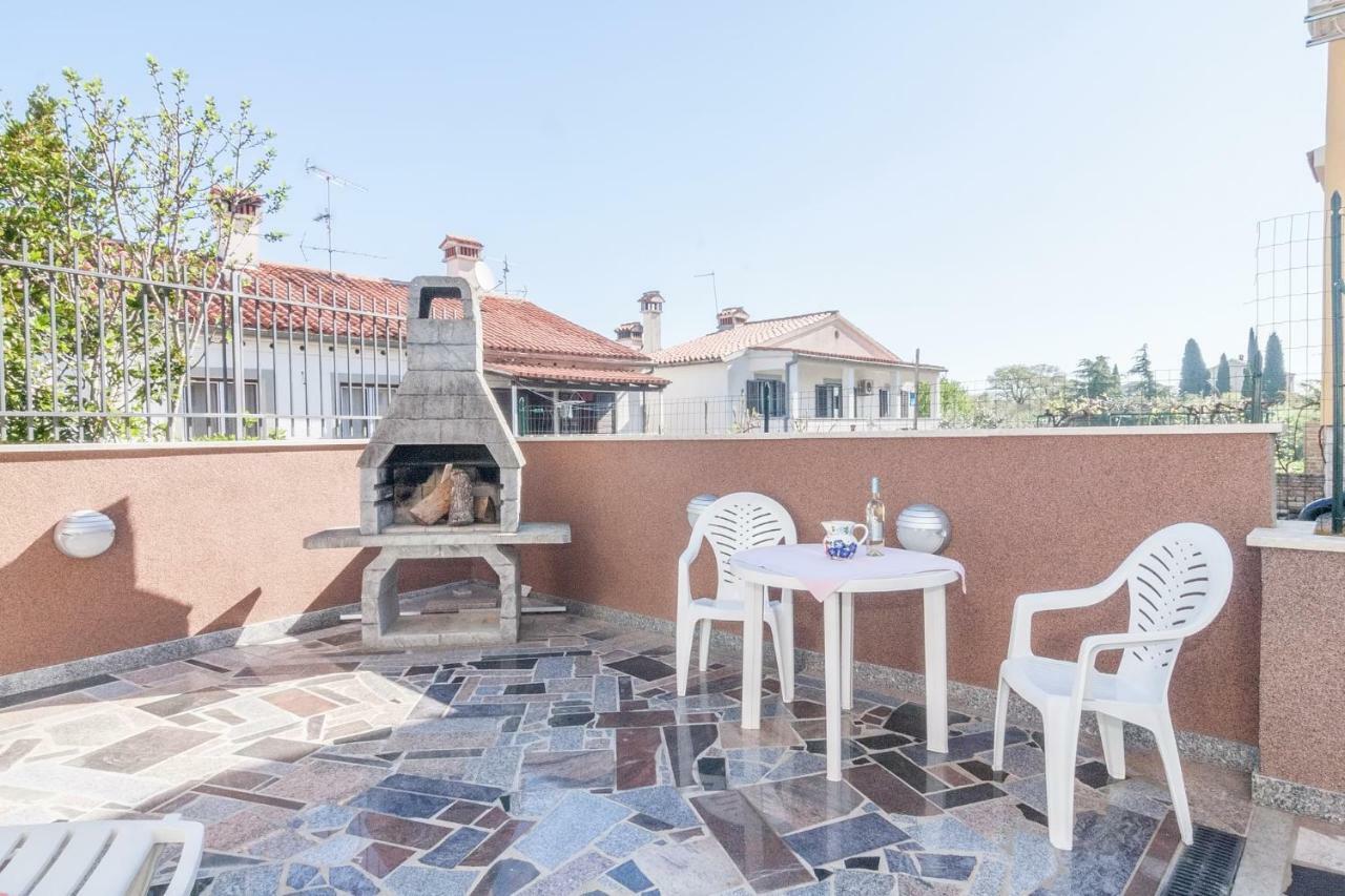 Villa California Porec Exterior photo