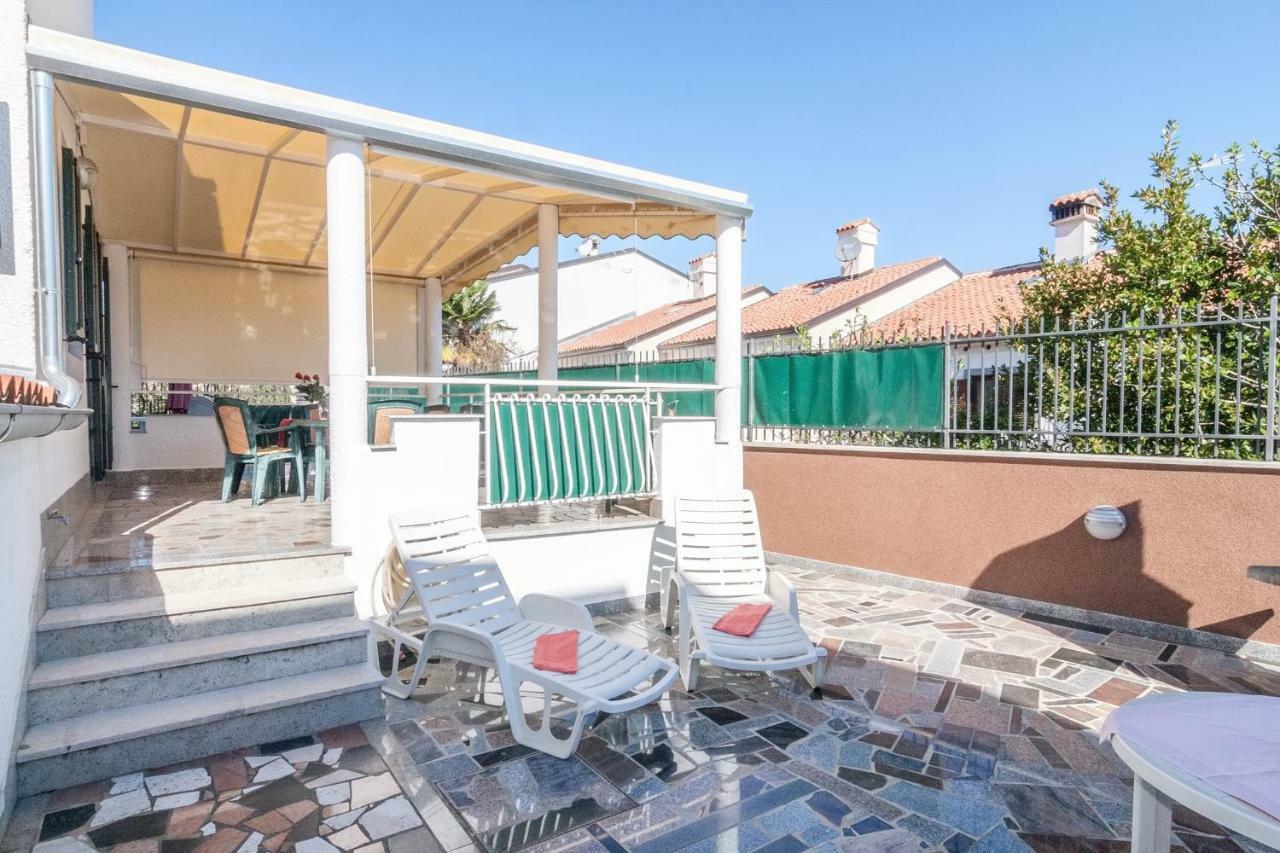 Villa California Porec Exterior photo